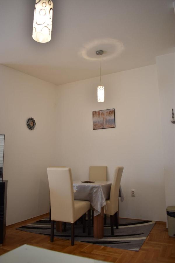 Apartman Archive Jevrejska Banja Luka Esterno foto